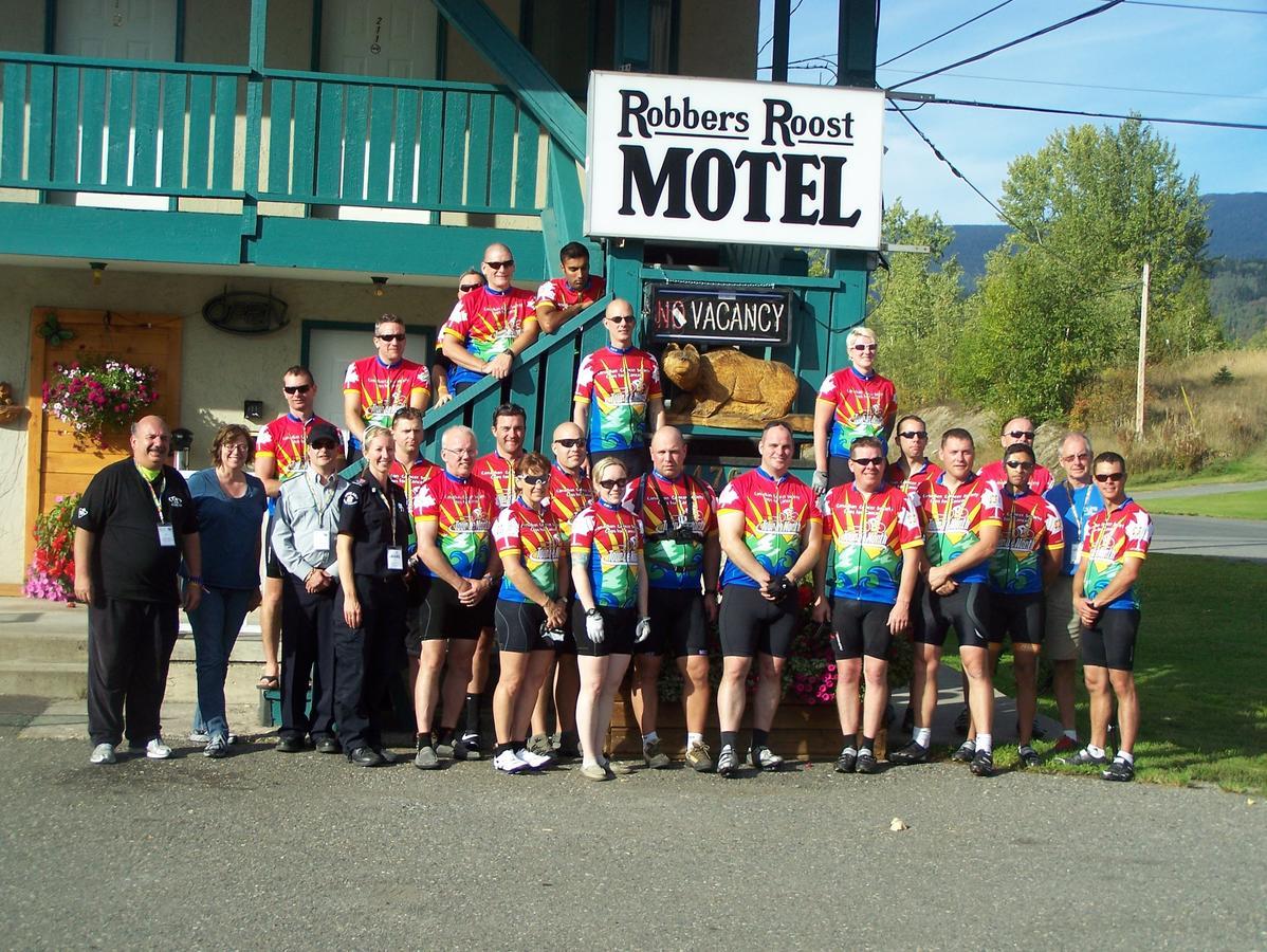 Robber'S Roost Motel New Hazelton Exteriör bild